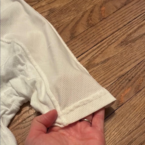 ZYIA Cream Relaxed Boxy Short Sleeve Top - Picture 3 of 11